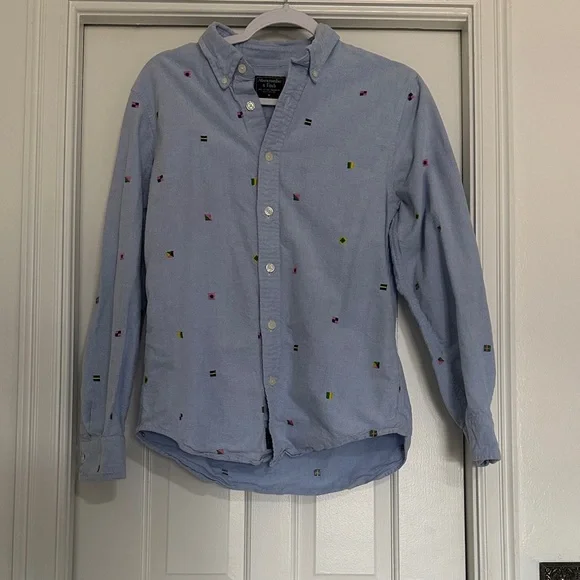 Abercrombie & Fitch Light Blue Shirt with Multicolor Accents - Picture 3 of 9